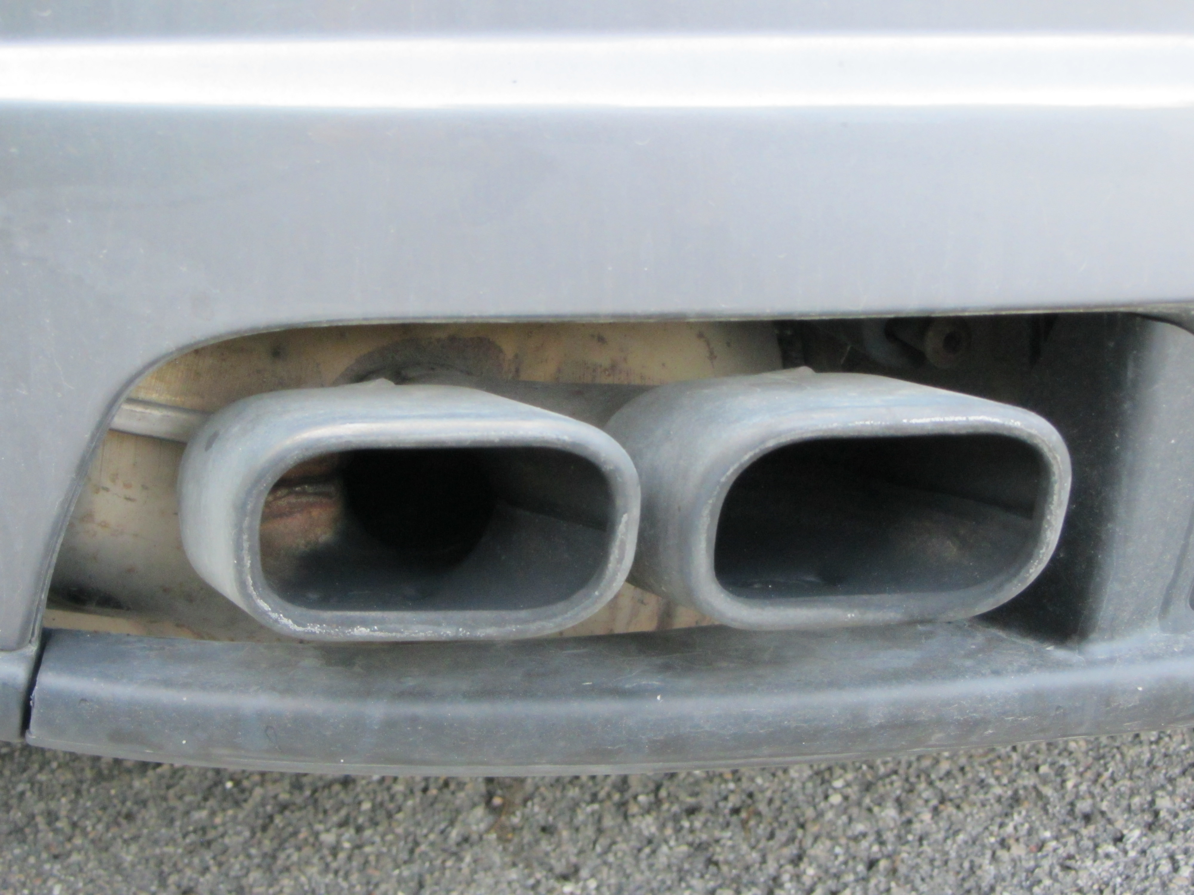 Inquinamento a Catania, aumentano i divieti per vecchie auto a gasolio Inquinamento a Catania, aumentano i divieti per vecchie auto a gasolio