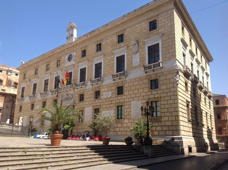 Palermo, oltre 300 richieste per suolo pubblico con modalità semplificata