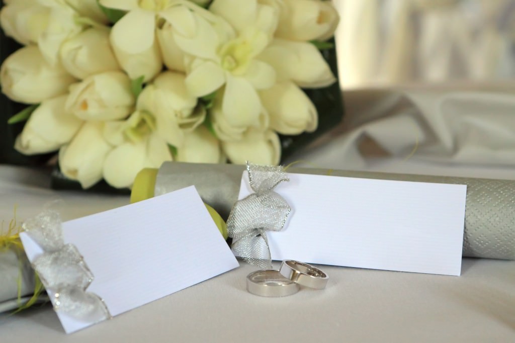 Calci e pugni: matrimonio finisce in rissa a Caltanissetta