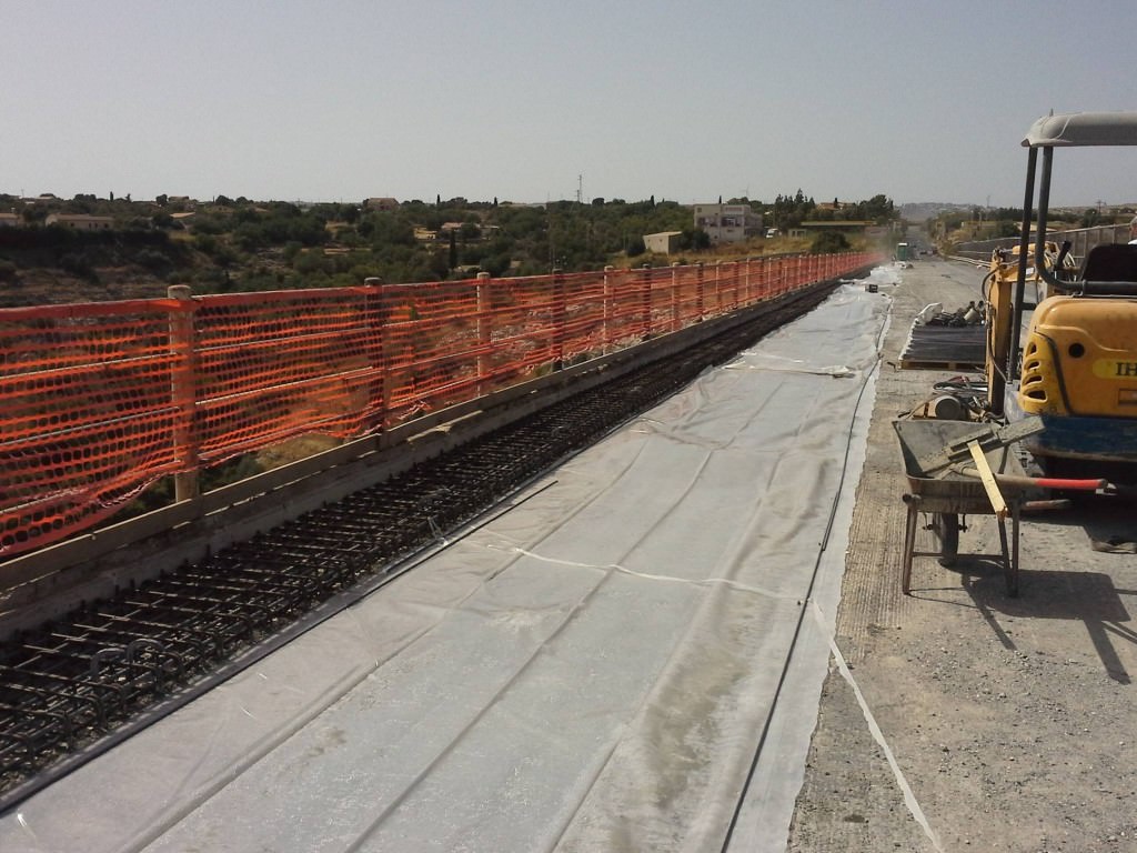 Fra polemiche e applausi riapre il ponte Guerrieri a Modica