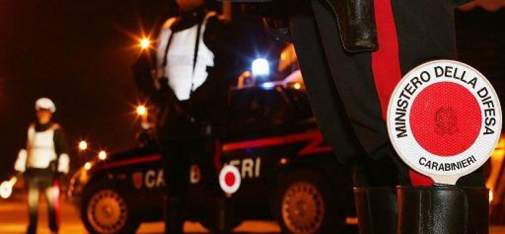 Alimena: dà un passaggio in auto, aggredita e derubata