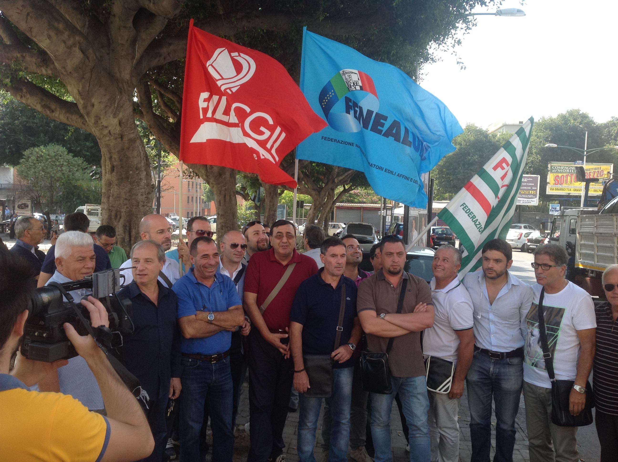 Tutti in piazza: si protesta in nome di Salvatore La Fata