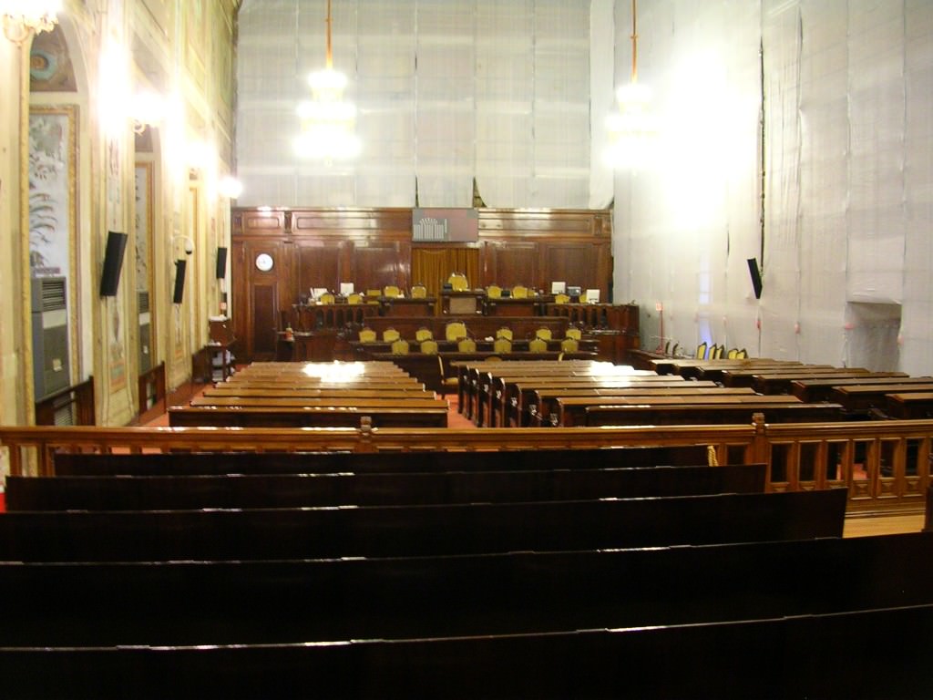 Deputati siracusani occupano Sala d’Ercole