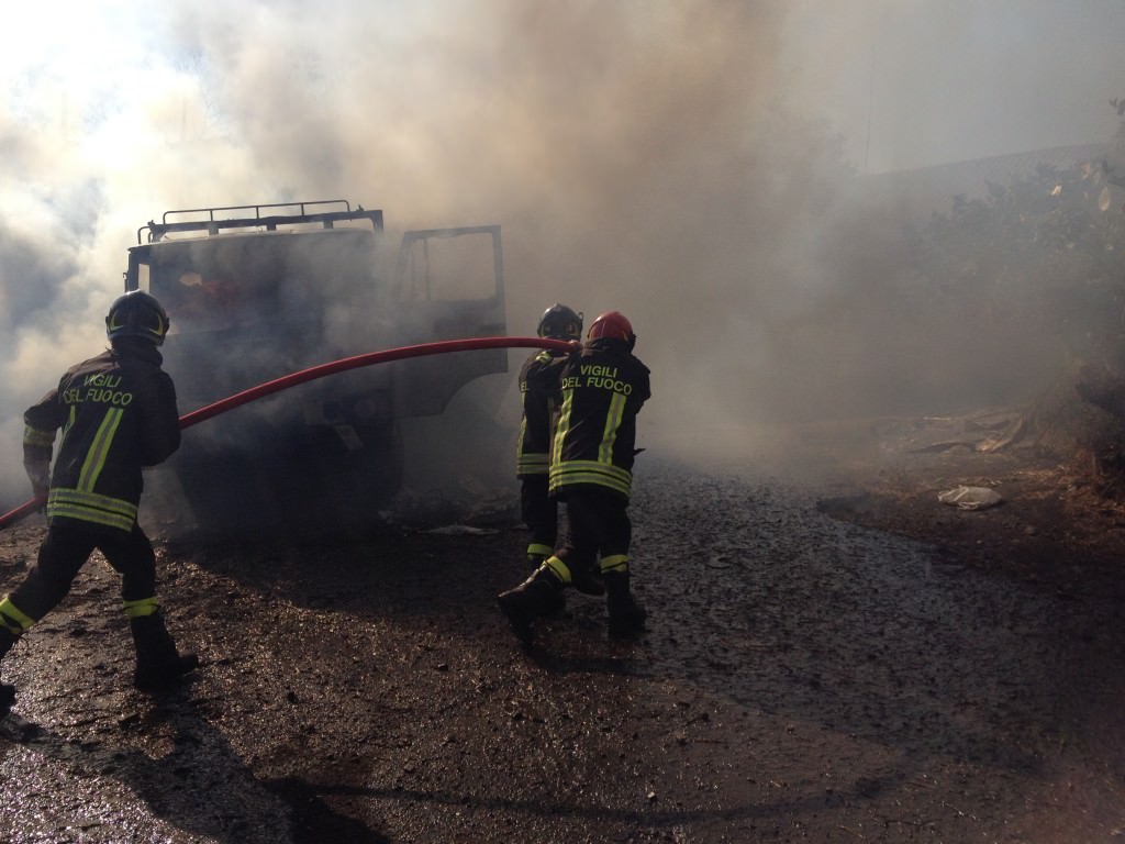 Incendi: chiusa per un’ora la Palermo-Agrigento