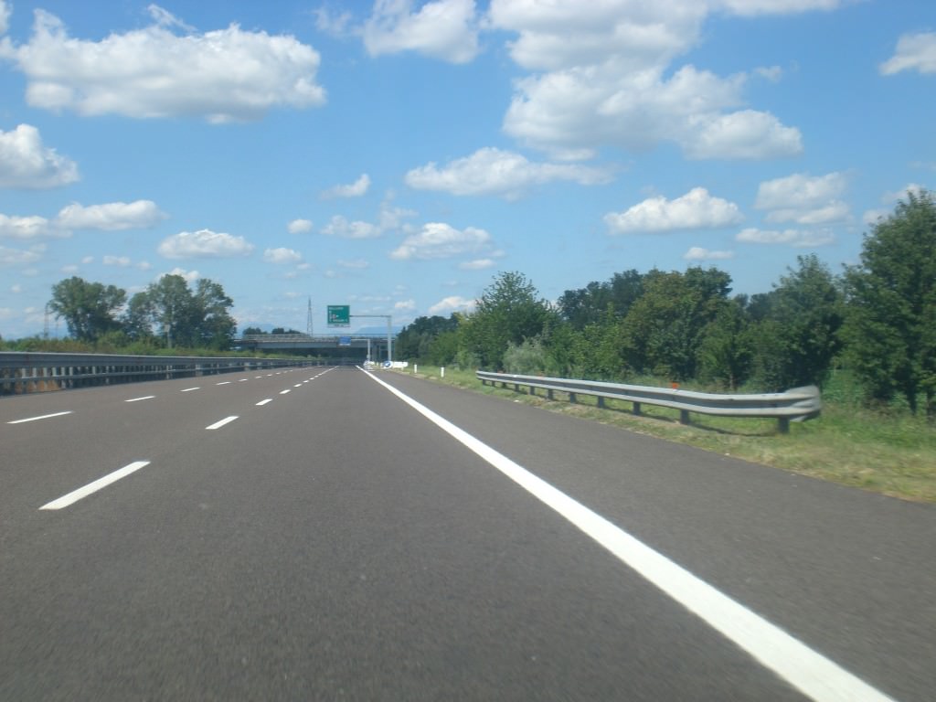 S. Teodoro e Cesarò a lutto nel giorno dei funerali dei tre operai falciati dal Tir sulla CT-SR