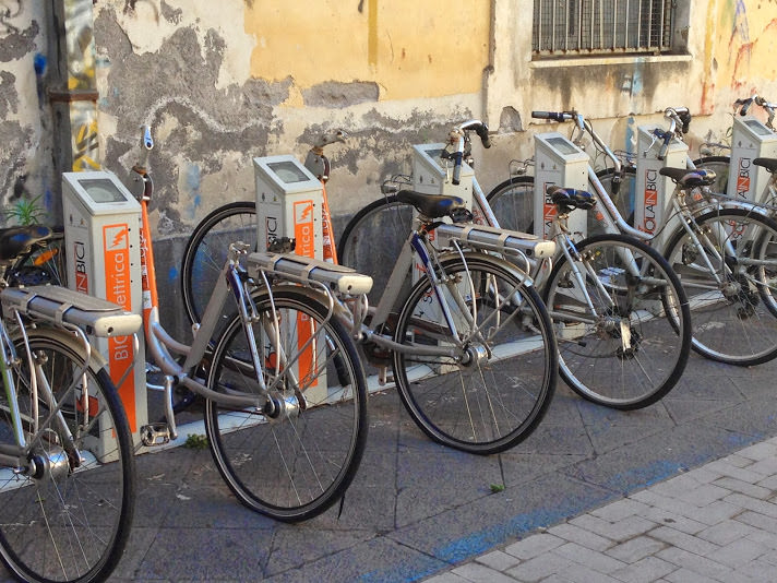 Catania, oltre 200 bici semidistrutte: costarono un milione di euro!