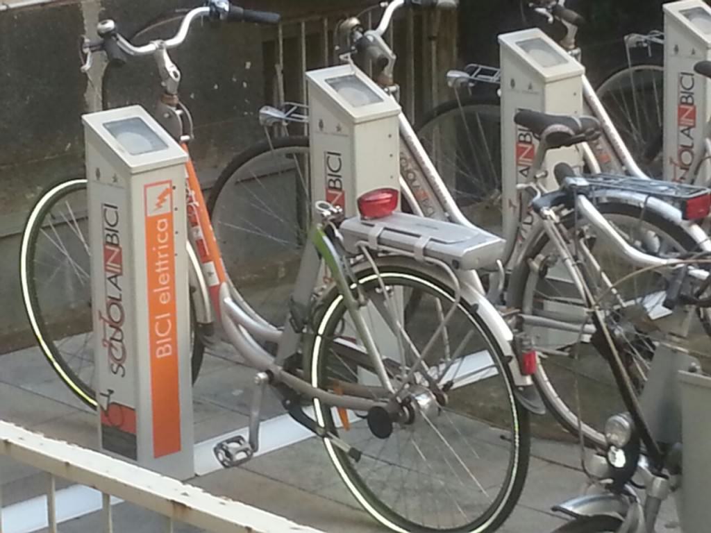 Rubate nella notte le biciclette del “Carsharing Bici Pa”: la polizia le ritrova