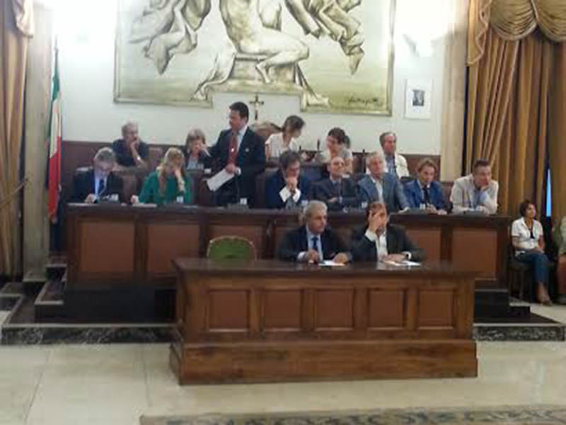 Catania, consuntivo 2013: salta l’approvazione. Parisi: “Non siamo Mandrake”