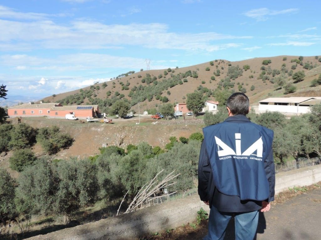Mafia, sequestrati beni per 3 milioni di euro al clan Carateddi. IL VIDEO