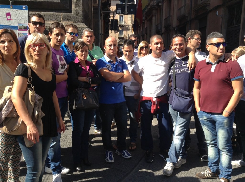 Catania, 214 ausiliari sanitari senza soldi da tre mesi. “Siamo stanchi”