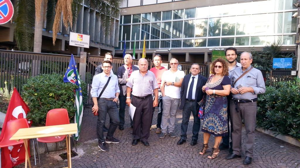 Forestali: la protesta arriva a Palermo