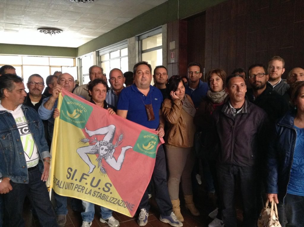 Catania: in arrivo soldi, forse troppo tardi per i forestali
