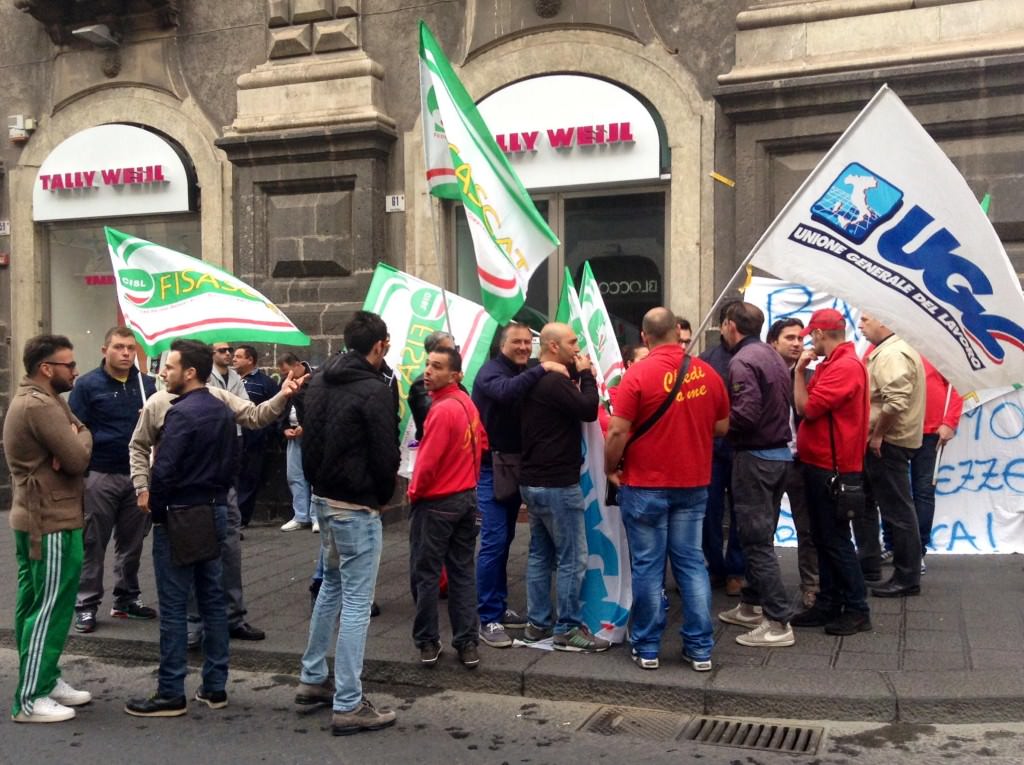 Mercati alimentari Catania, “non siamo carne da macello”