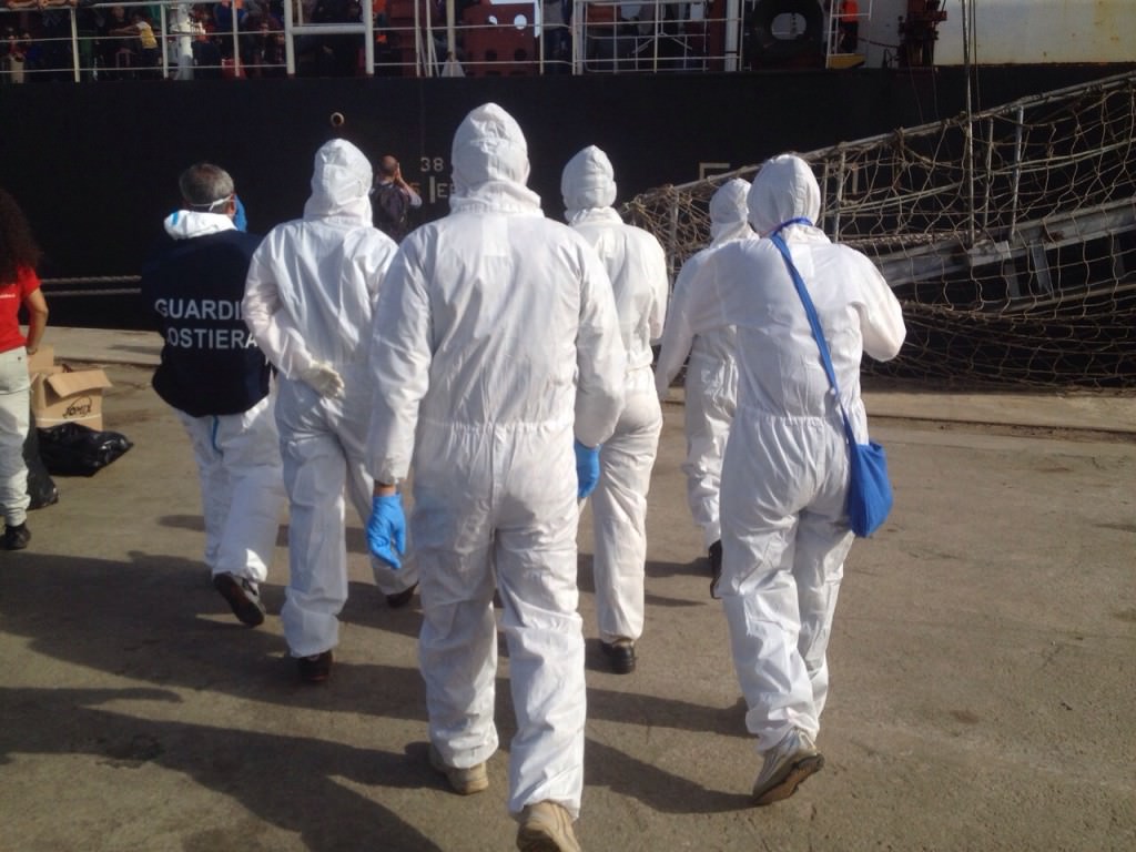 Rischio Ebola, gli infermieri: “Sicilia non pronta per l’emergenza”