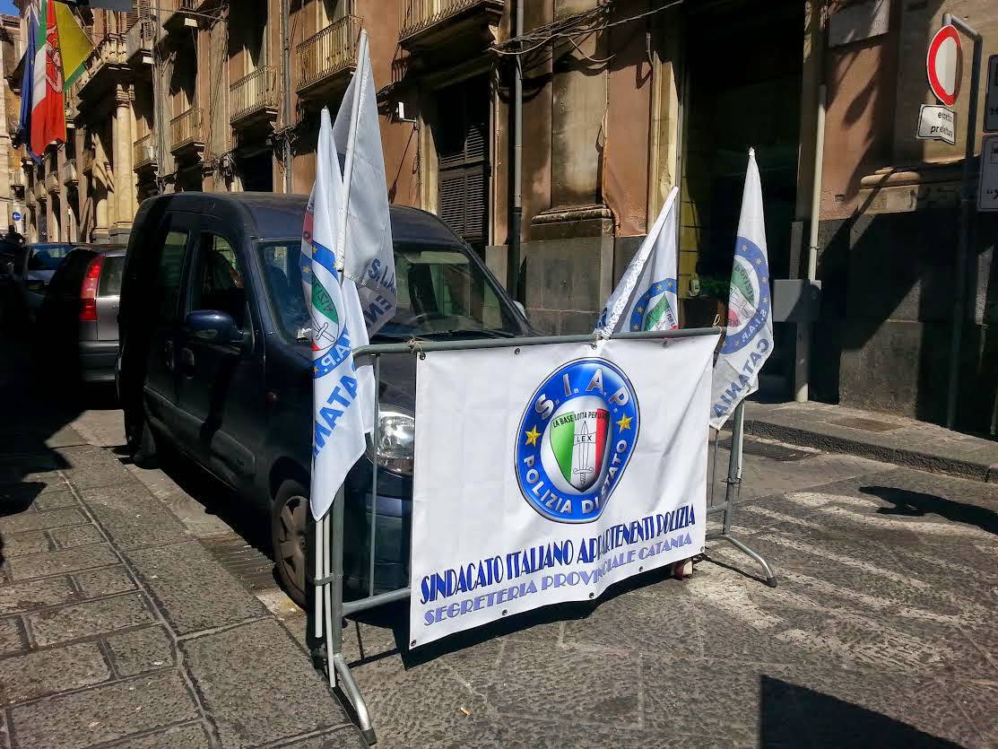 Catania, Siap denuncia il degrado degli edifici della Polizia