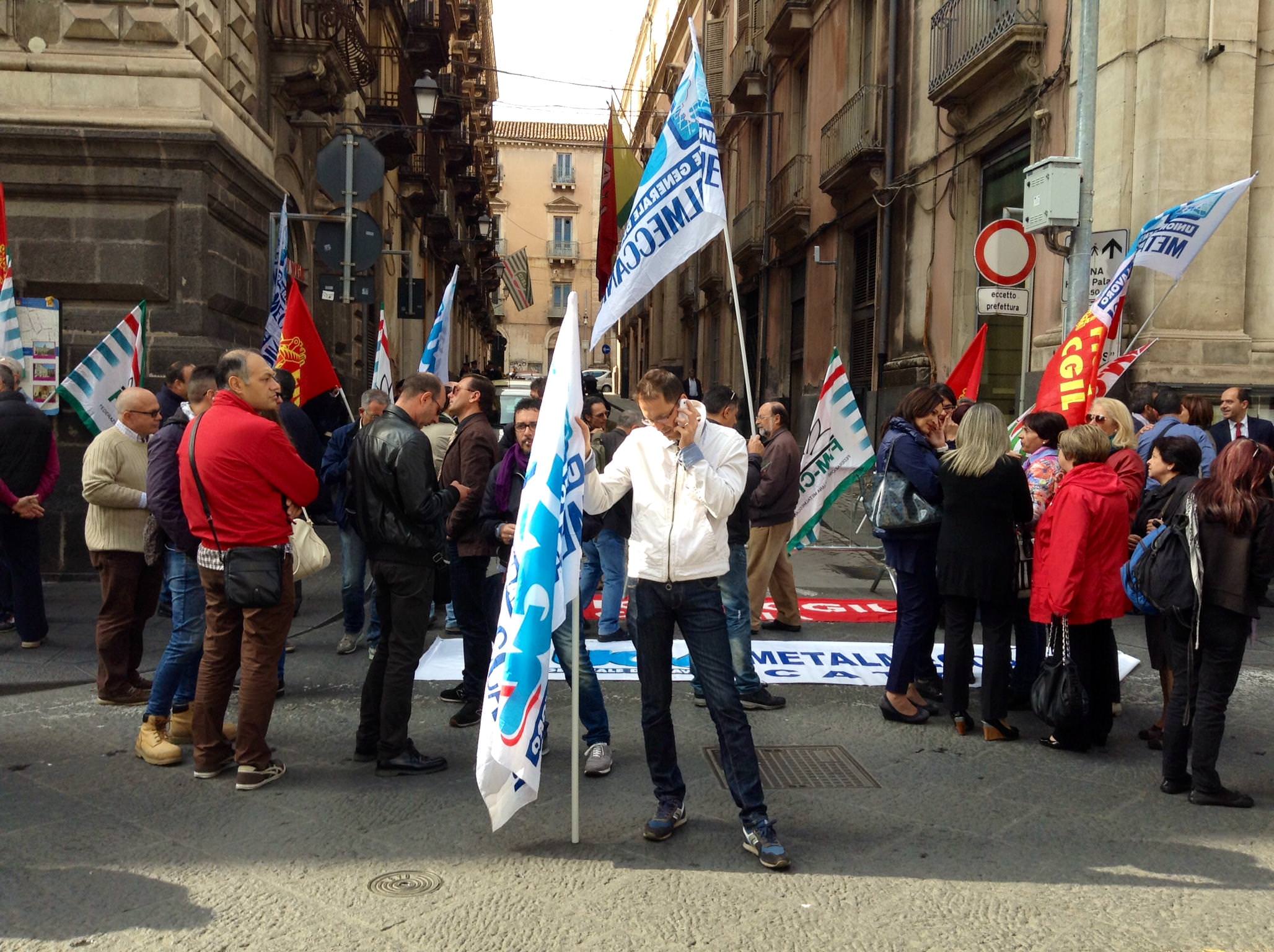 Solidarietà agli operai dell’Ast di Terni. A Catania sit-in dei sindacati