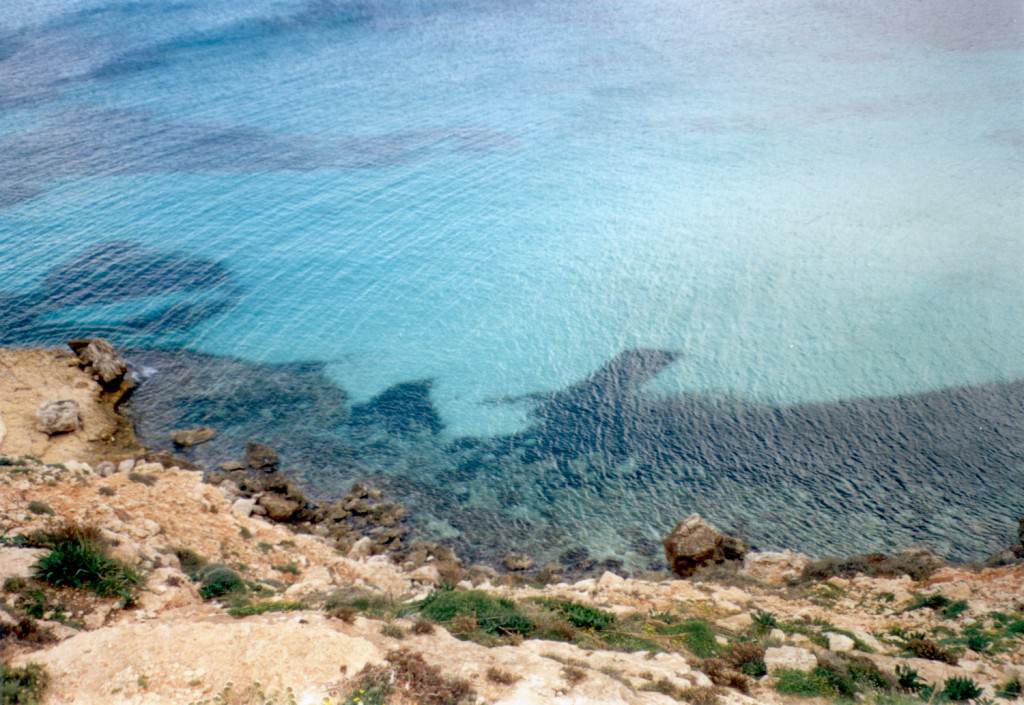 Lampedusa e Linosa, fine della zona rossa: dalla campagna di vaccinazione all’appello del sindaco Martello