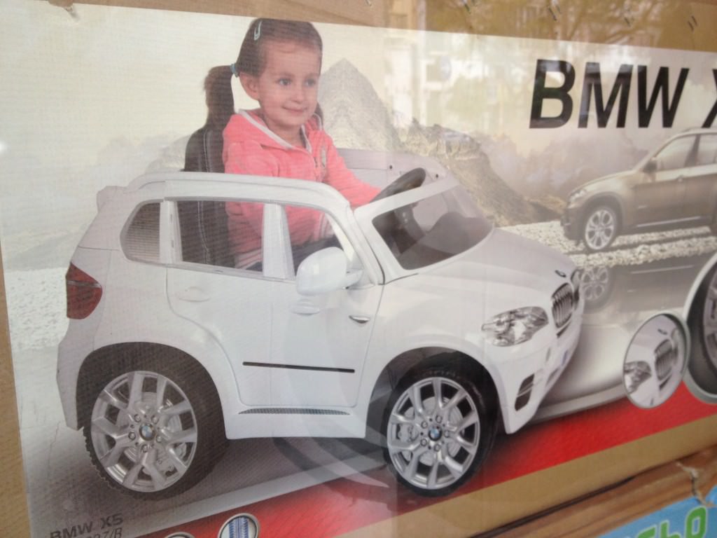Bambini con le BMW, come cambiano i tempi!