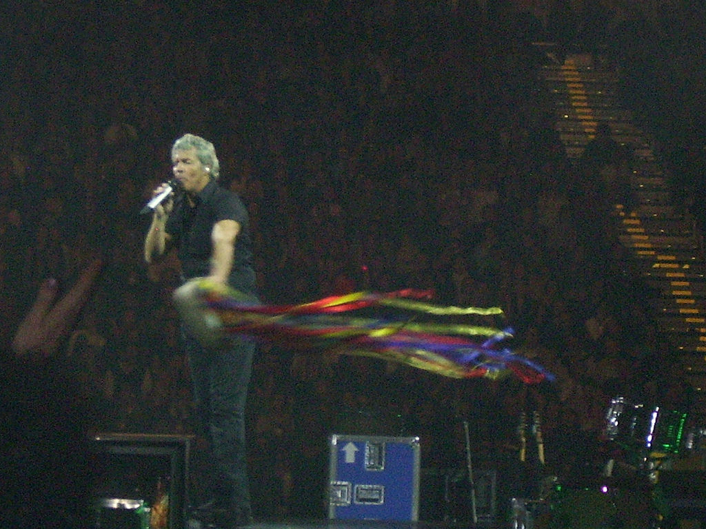 Ragusa, bufera per 33mila euro destinati dai 5 Stelle a Claudio Baglioni Ragusa, bufera per 33mila euro destinati dai 5 Stelle a Claudio Baglioni