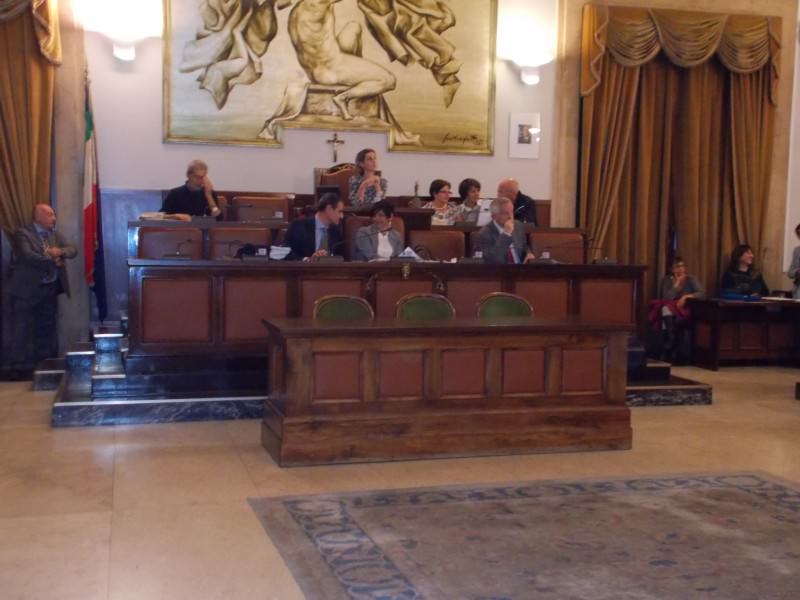 Catania, “svarione comunale”. L’amministrazione: “Nessuna responsabilità dei consiglieri”