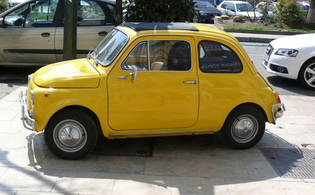 Le auto più “anziane” a Catania. Le più “giovani” sono al nord