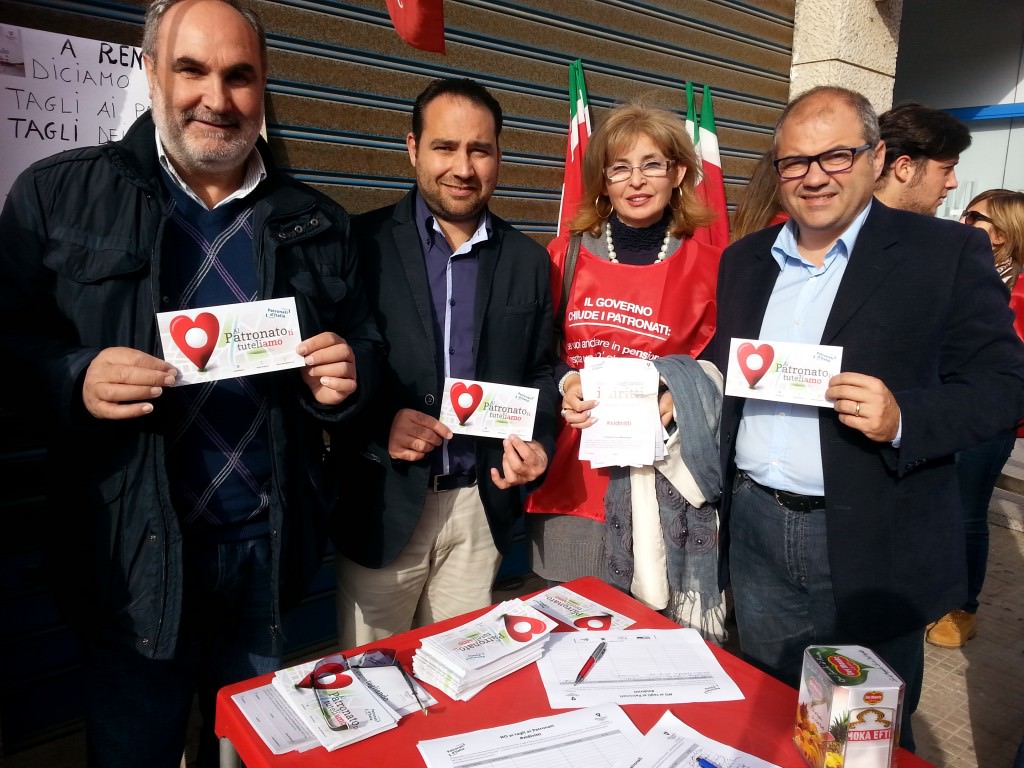 Trapani, oggi raccolta di firme a Villa Margherita per dire “No ai tagli ai patronati”