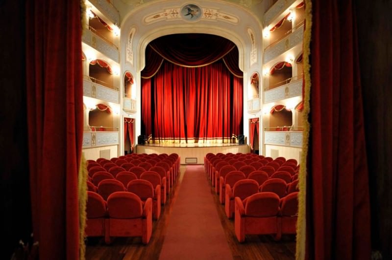 Enna, dopo 14 anni “torna” il Teatro Garibaldi