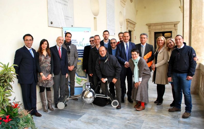 Mezzo subacqueo antinquinamento nel mare fra Sicilia e Malta Mezzo subacqueo antinquinamento nel mare fra Sicilia e Malta