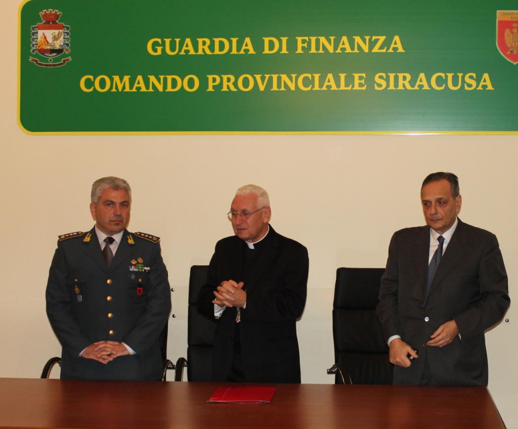 Siracusa, donata ai poveri merce sequestrata dalle forze dell’ordine