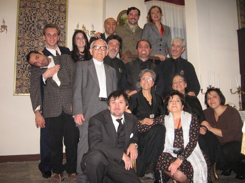 Catania, applausi all’humour nero della compagnia Liotru