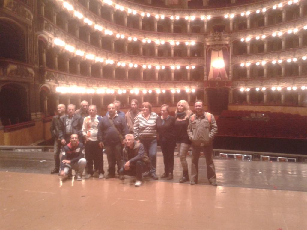 Bellini, lavoratori rioccupano il palco. “Attila”, in scena domani sera, a rischio