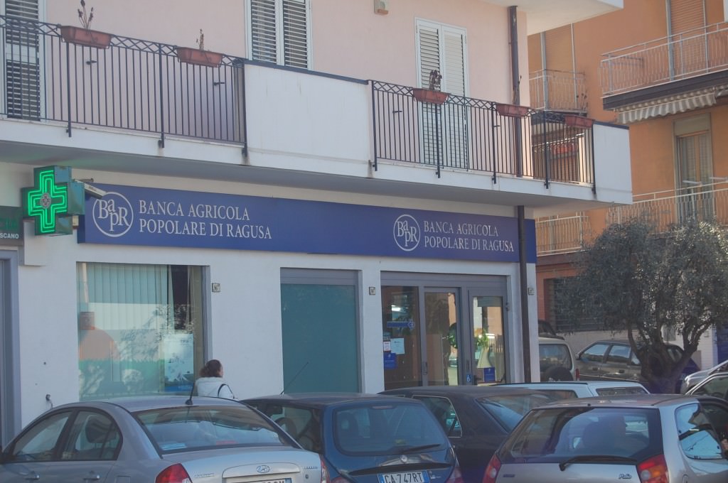 Adrano: rapina alla Banca Agricola Popolare di Ragusa