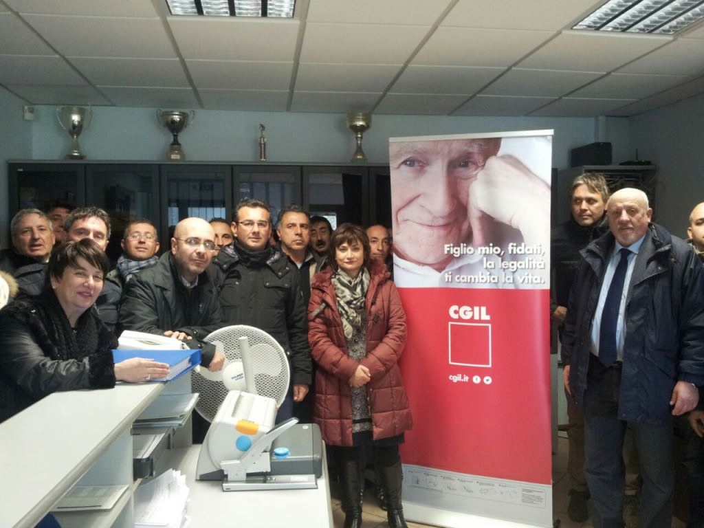 Tappa ragusana per il camper della legalità della Cgil