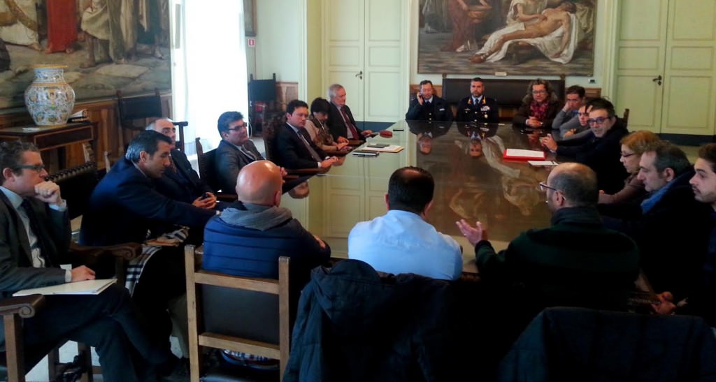 Catania, Bianco “indietro tutta” sulle strisce blu notturne