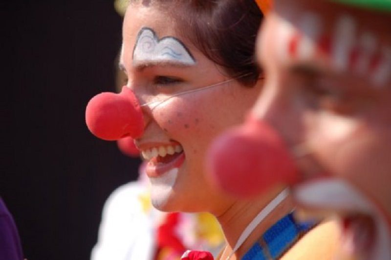 Clown in corsia per far ridere tanti bambini ricoverati in ospedale