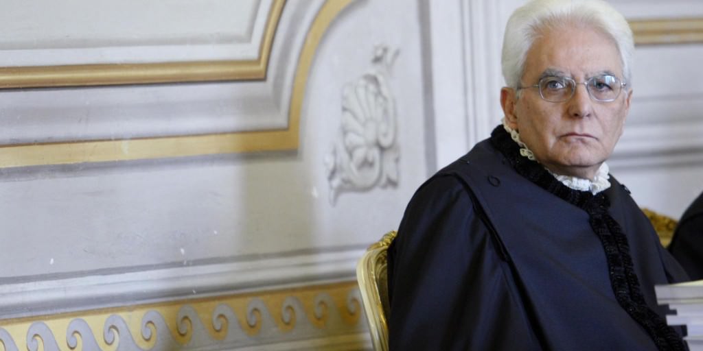 Apparecchio spia trovato accanto alla casa di Sergio Mattarella: mistero a Palermo