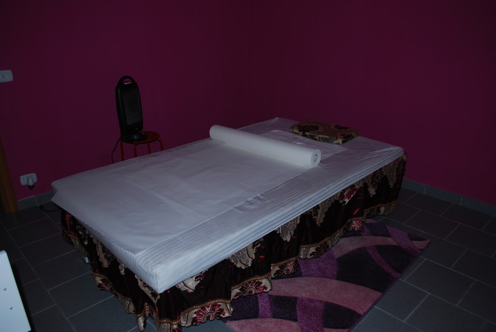 A Catania è strage di centri massaggi a luci rosse