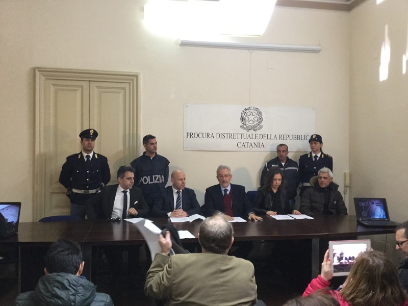 Gestivano traffico internazionale di stupefacenti: in manette 16 affiliati ai Santapaola-Ercolano