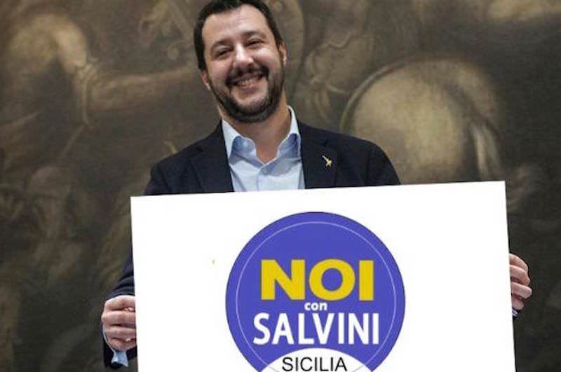 “Noi con Salvini”, flash mob a Palermo per contestare le dichiarazioni del sindaco Orlando