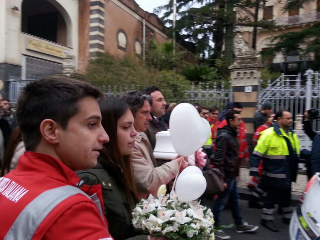 Catania, la piccola Nicole morta a poche ore dalla nascita: perizia non pronta, slitta il processo