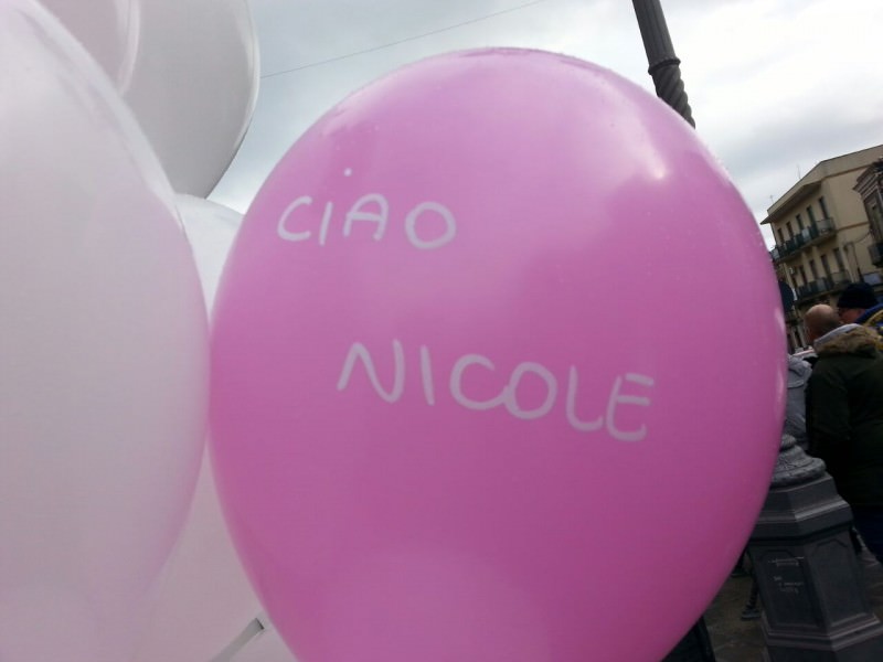 Mascalucia saluta Nicole: il racconto dei funerali