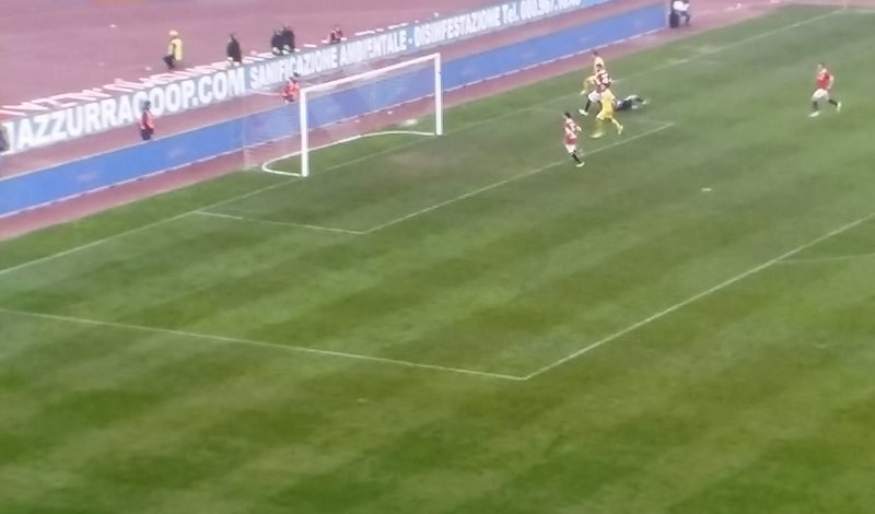 Rossetti illude il Catania, De Luca salva il Bari. 1-1 al San Nicola