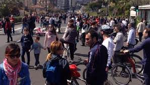 Sole, mare e musica: il Lungomare Liberato