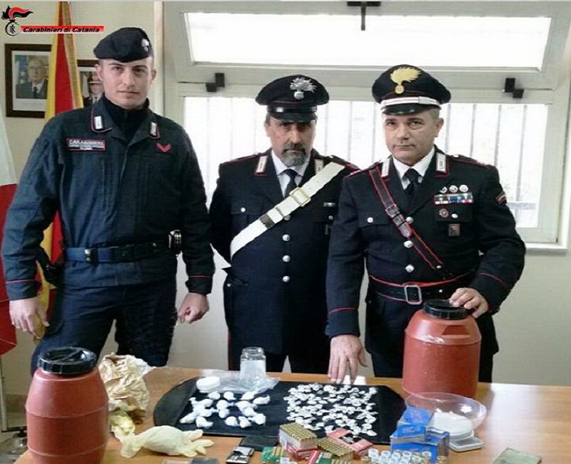 Catania, quattro arresti per traffico di stupefacenti