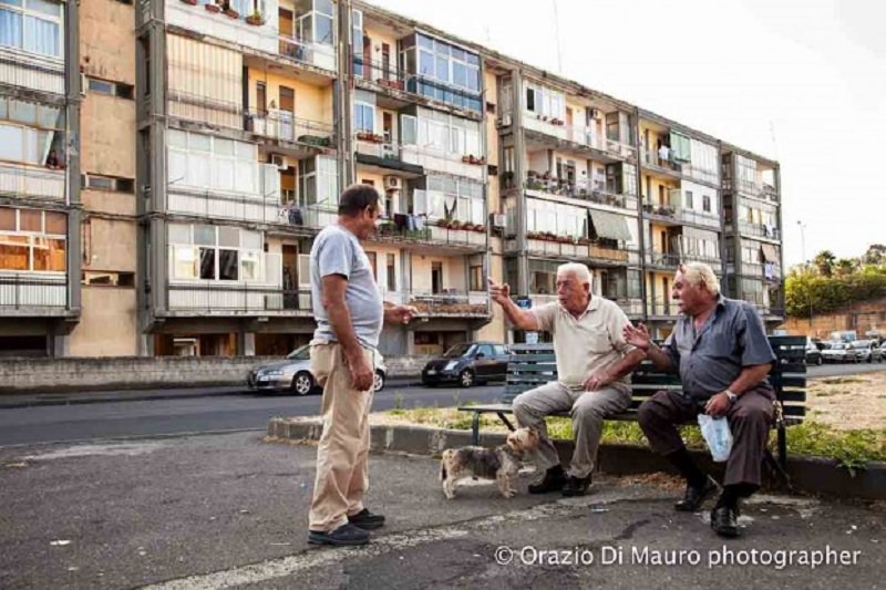 Catania, pensionato 76enne apre la bombola del gas e si fa esplodere in casa