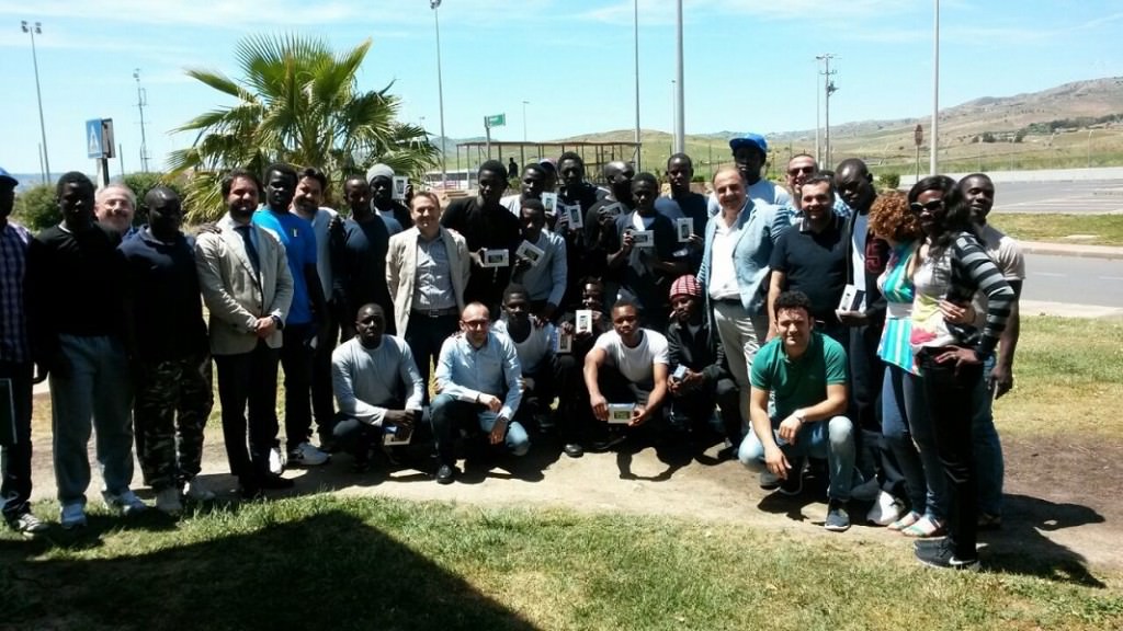 Cara di Mineo: immigrati dedicano una preghiera ai coniugi Solano