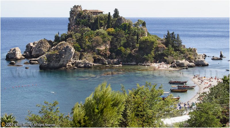 A Taormina l’estemporanea d’arte “Isola Bella: riserva di colori e creatività”