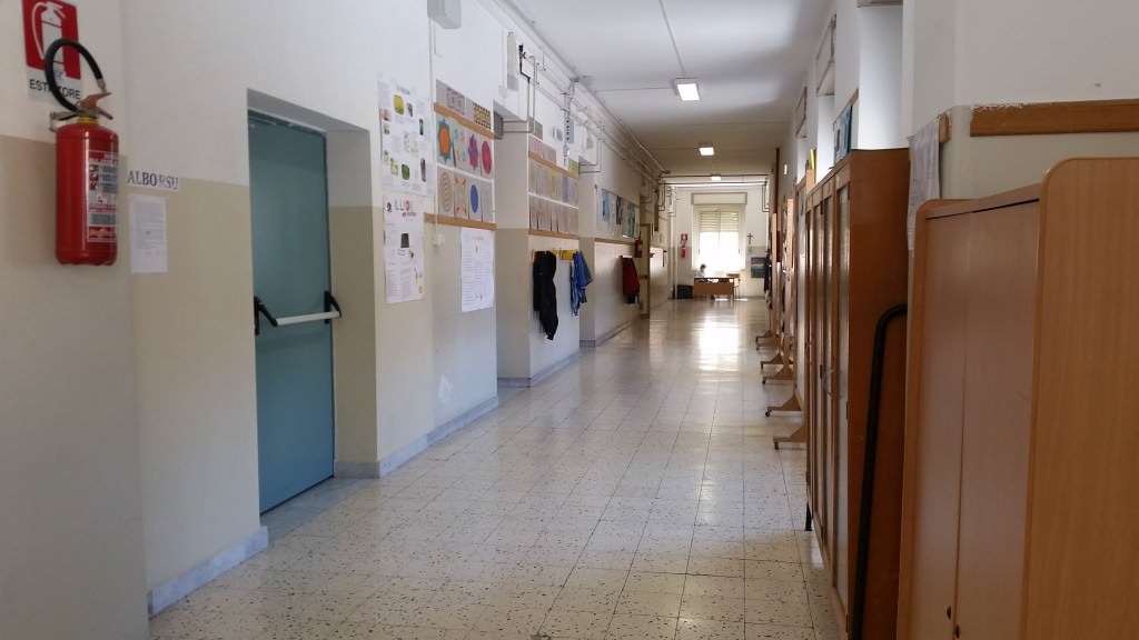 Primo giorno di scuola tra buone speranze e sentite proteste