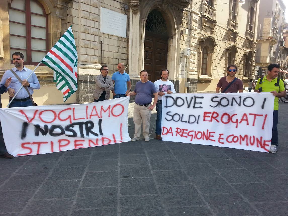 Catania, Cisl sullo Stabile: “840mila euro al teatro e lavoratori non pagati”