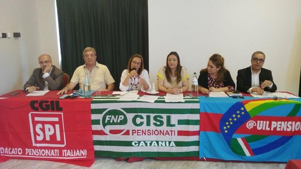 I pensionati scendono in piazza: sit in contro la legge Fornero